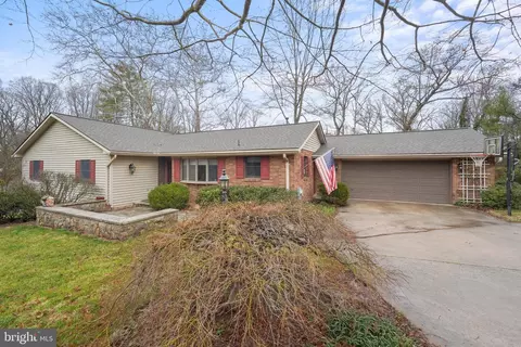 Exterior - 27 Thomas Dr, Silver Spring, MD 20904 photo 4 of 12