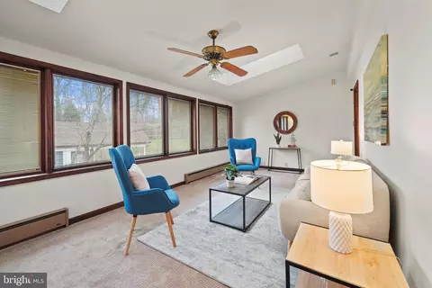 Living - 27 Thomas Dr, Silver Spring, MD 20904 photo 7 of 12