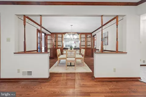 Dining - 27 Thomas Dr, Silver Spring, MD 20904 photo 3 of 5
