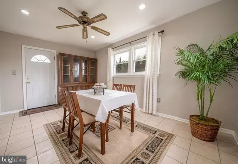 Dining - 9616 Cottrell Ter, Silver Spring, MD 20903 photo 2 of 2
