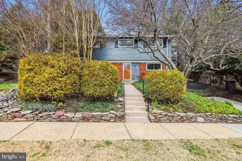 Exterior - 203 Thistle Dr, Silver Spring, MD 20901 photo 5 of 12