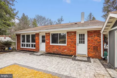 Exterior - 203 Thistle Dr, Silver Spring, MD 20901 photo 8 of 12