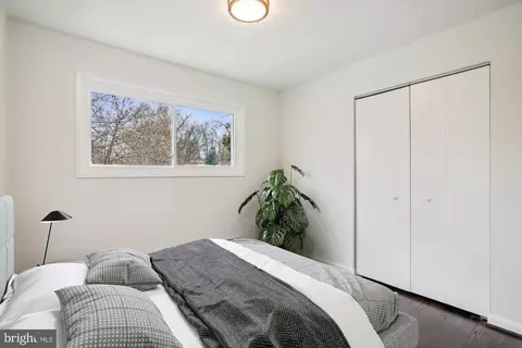 Bedroom - 203 Thistle Dr, Silver Spring, MD 20901 photo 4 of 10
