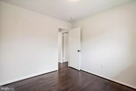 Bedroom - 203 Thistle Dr, Silver Spring, MD 20901 photo 6 of 10
