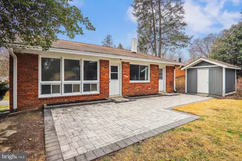 Exterior - 203 Thistle Dr, Silver Spring, MD 20901 photo 12 of 12