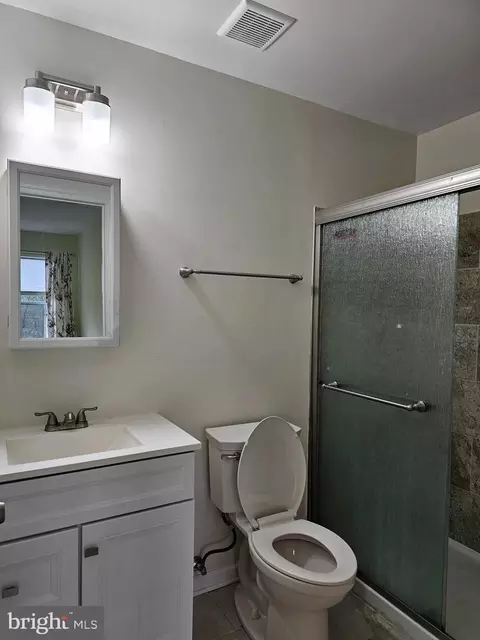 Bath - 14103 Fall Acre Ct #12-21, Silver Spring, MD 20906 photo 1 of 4