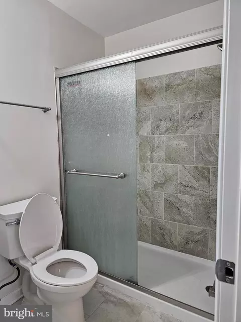 Bath - 14103 Fall Acre Ct #12-21, Silver Spring, MD 20906 photo 2 of 4