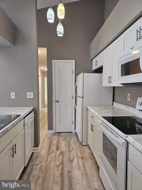 Kitchen - 14103 Fall Acre Ct #12-21, Silver Spring, MD 20906 photo 3 of 4
