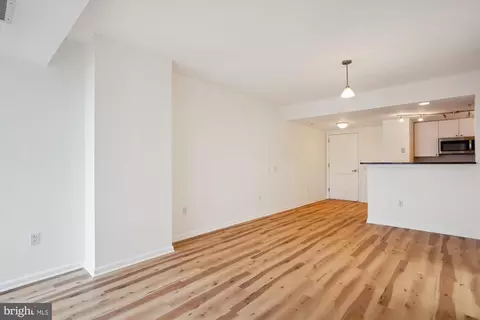 Entry Way - 930 Wayne Ave #806, Silver Spring, MD 20910 photo 1 of 1
