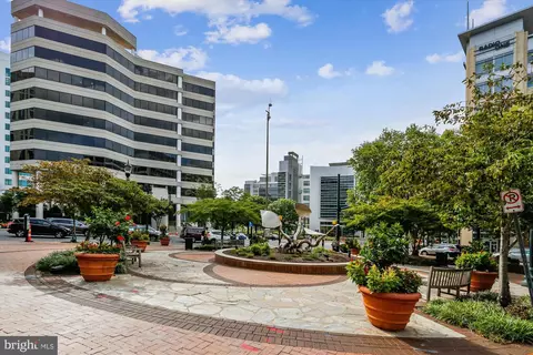 View/Area - 930 Wayne Ave #806, Silver Spring, MD 20910 photo 7 of 7
