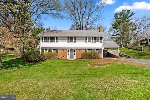 7401 Miller Fall Rd, Derwood, MD 20855