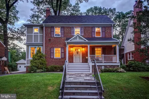 908 Jackson Ave, Takoma Park, MD 20912