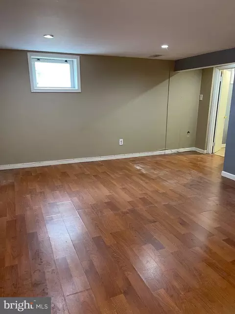 11904 Valleywood Dr, Silver Spring, MD 20902 photo 14