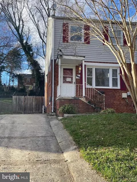 11904 Valleywood Dr, Silver Spring, MD 20902 photo 2