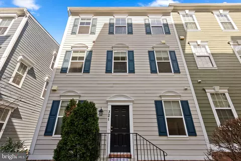 321 Belt Pl, Gaithersburg, MD 20877
