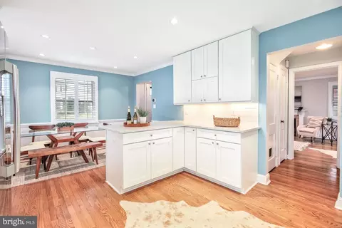 Kitchen - 9520 Biltmore Dr, Silver Spring, MD 20901 photo 4 of 4