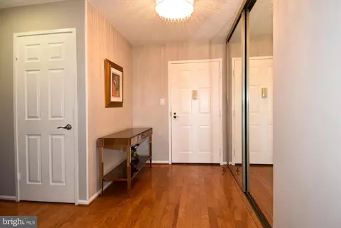 15100 Interlachen Dr #809, Silver Spring, MD 20906 photo 4