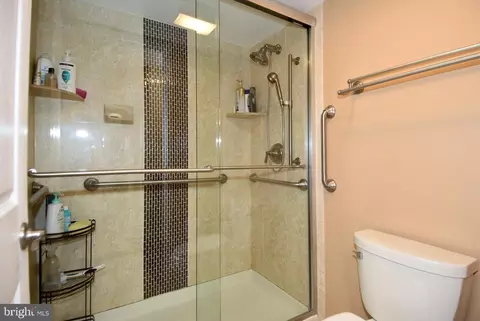 15100 Interlachen Dr #809, Silver Spring, MD 20906 photo 23