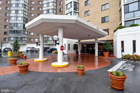 15100 Interlachen Dr #406, Silver Spring, MD 20906 photo 5