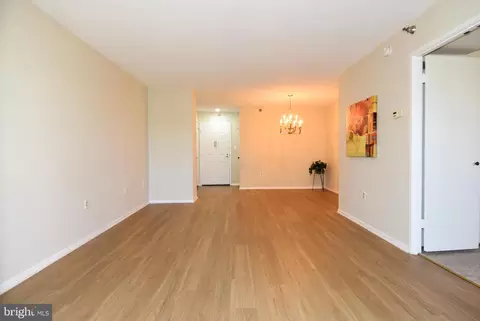 15100 Interlachen Dr #406, Silver Spring, MD 20906 photo 11