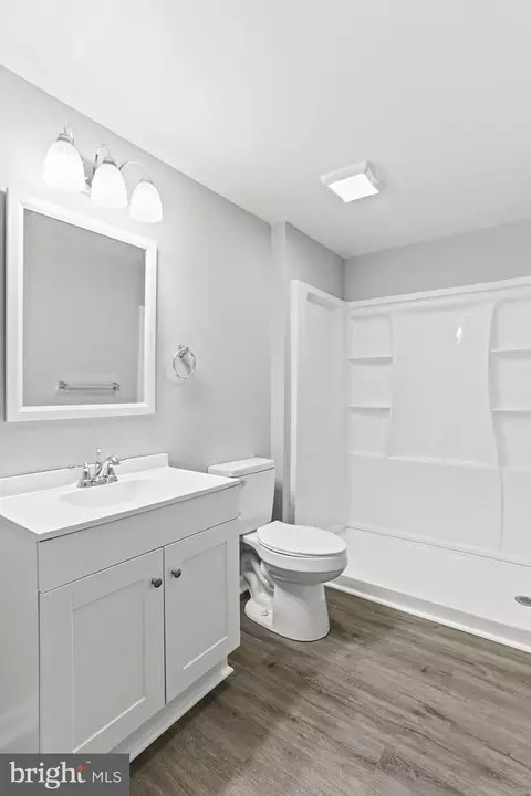 Bath - 17805 Dominion Dr, Sandy Spring, MD 20860 photo 2 of 5