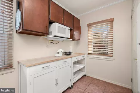 Entry Way - 4521 Randolph Rd, Silver Spring, MD 20906 photo 7 of 9
