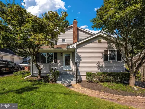730 Grandin Ave, Rockville, MD 20850