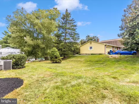 Exterior - 2608 Bluhaven Ct, Silver Spring, MD 20906 photo 13 of 15