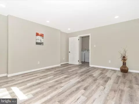 Living - 2608 Bluhaven Ct, Silver Spring, MD 20906 photo 6 of 9