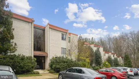 14444 Parkvale Rd #6, Rockville, MD 20853