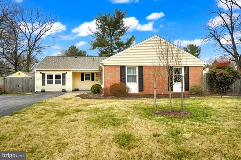 Exterior - 17408 Hughes Rd, Poolesville, MD 20837 photo 2 of 21