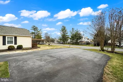 Exterior - 17408 Hughes Rd, Poolesville, MD 20837 photo 16 of 21