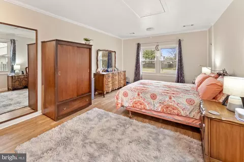 Bedroom - 17408 Hughes Rd, Poolesville, MD 20837 photo 6 of 7