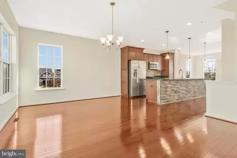 Living - 3620 Maven St, Silver Spring, MD 20906 photo 1 of 4
