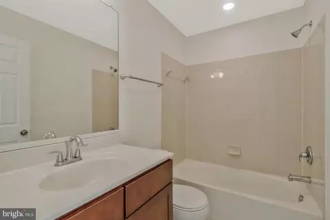 Bath - 3620 Maven St, Silver Spring, MD 20906 photo 7 of 10