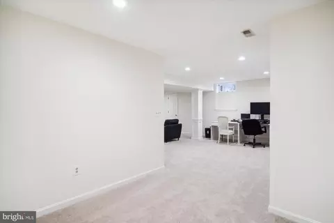Living - 16901 Hoskinson Rd, Poolesville, MD 20837 photo 15 of 15