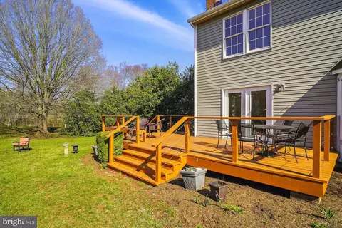 Exterior - 16901 Hoskinson Rd, Poolesville, MD 20837 photo 16 of 22