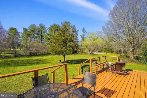 Exterior - 16901 Hoskinson Rd, Poolesville, MD 20837 photo 11 of 22