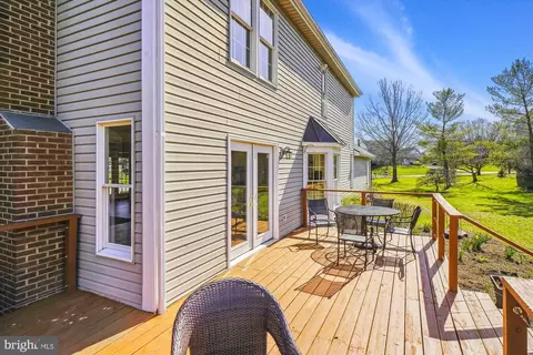 Exterior - 16901 Hoskinson Rd, Poolesville, MD 20837 photo 5 of 22