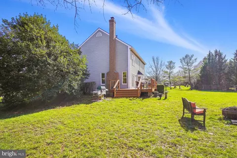 Exterior - 16901 Hoskinson Rd, Poolesville, MD 20837 photo 9 of 22