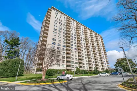 5225 Pooks Hill Rd #1524N, Bethesda, MD 20814