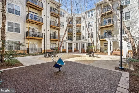 Exterior - 1201 E West Hwy #422, Silver Spring, MD 20910 photo 3 of 5