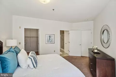 Bedroom - 1201 E West Hwy #422, Silver Spring, MD 20910 photo 2 of 4