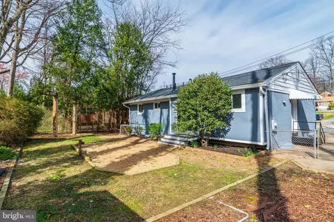 Exterior - 814 Orange Dr, Silver Spring, MD 20901 photo 6 of 12