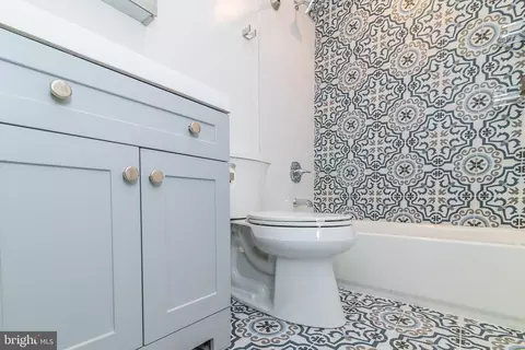 Bath - 814 Orange Dr, Silver Spring, MD 20901 photo 7 of 9