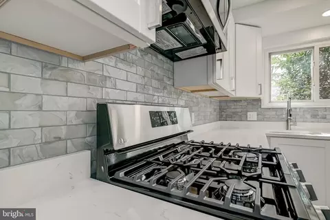 Kitchen - 814 Orange Dr, Silver Spring, MD 20901 photo 11 of 11