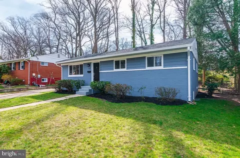 Exterior - 814 Orange Dr, Silver Spring, MD 20901 photo 2 of 12