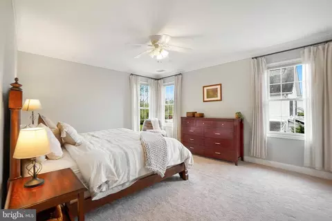 Bedroom - 701 Ritchie Ave, Silver Spring, MD 20910 photo 2 of 5