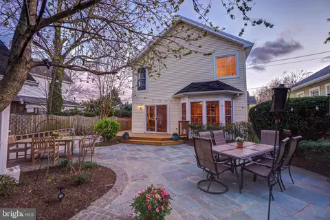 Exterior - 701 Ritchie Ave, Silver Spring, MD 20910 photo 6 of 12