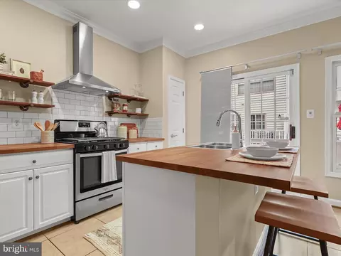 8515 Cameron St, Silver Spring, MD 20910 photo 7